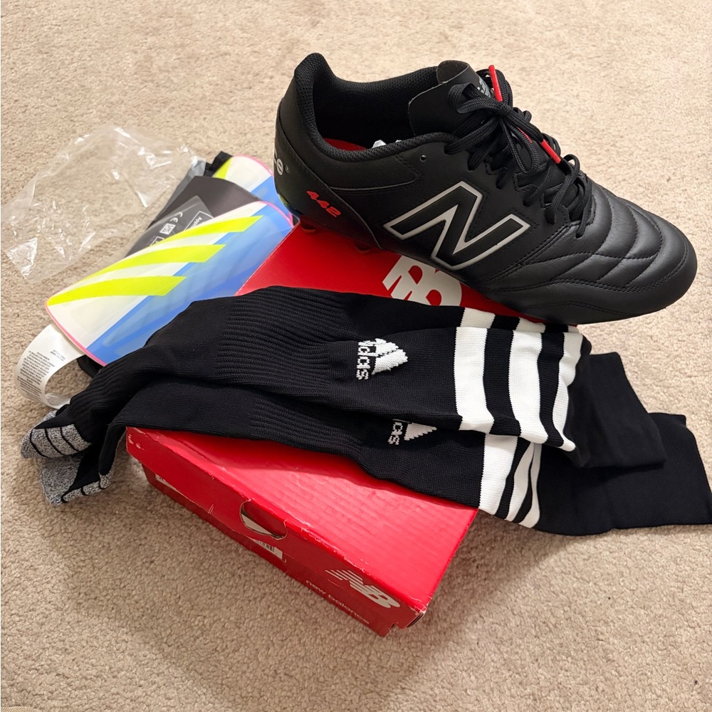 NWT New Balance 442 v2 2e wide